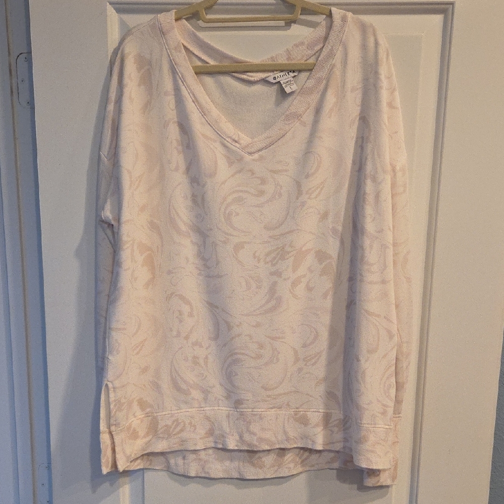 Athleta Cream Paisley Swirl Coaster Luxe V-Neck Sweatshirt Size Large - Used